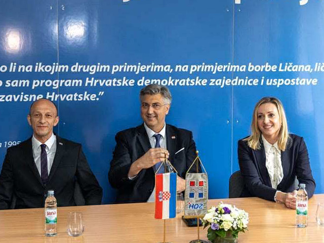 Predsjednk Andrej Plenković na sjednici Predsjedništva HDZ-a u Gospiću                                                                                                                                                                                    